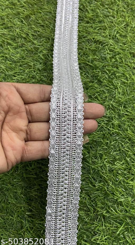 Jalar and crocek lace